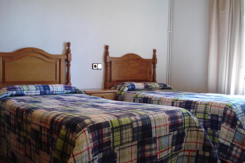 Apartaments Pont Romanic Еспот Стая снимка