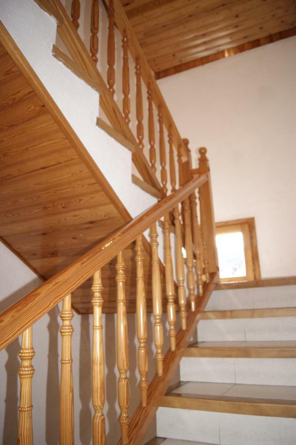 Apartaments Pont Romanic Еспот Екстериор снимка